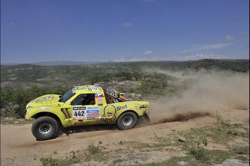 2021 Toyota Hilux Rally Dakar